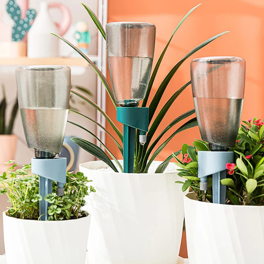 Self Watering Spikes with Bottles - 2pk
